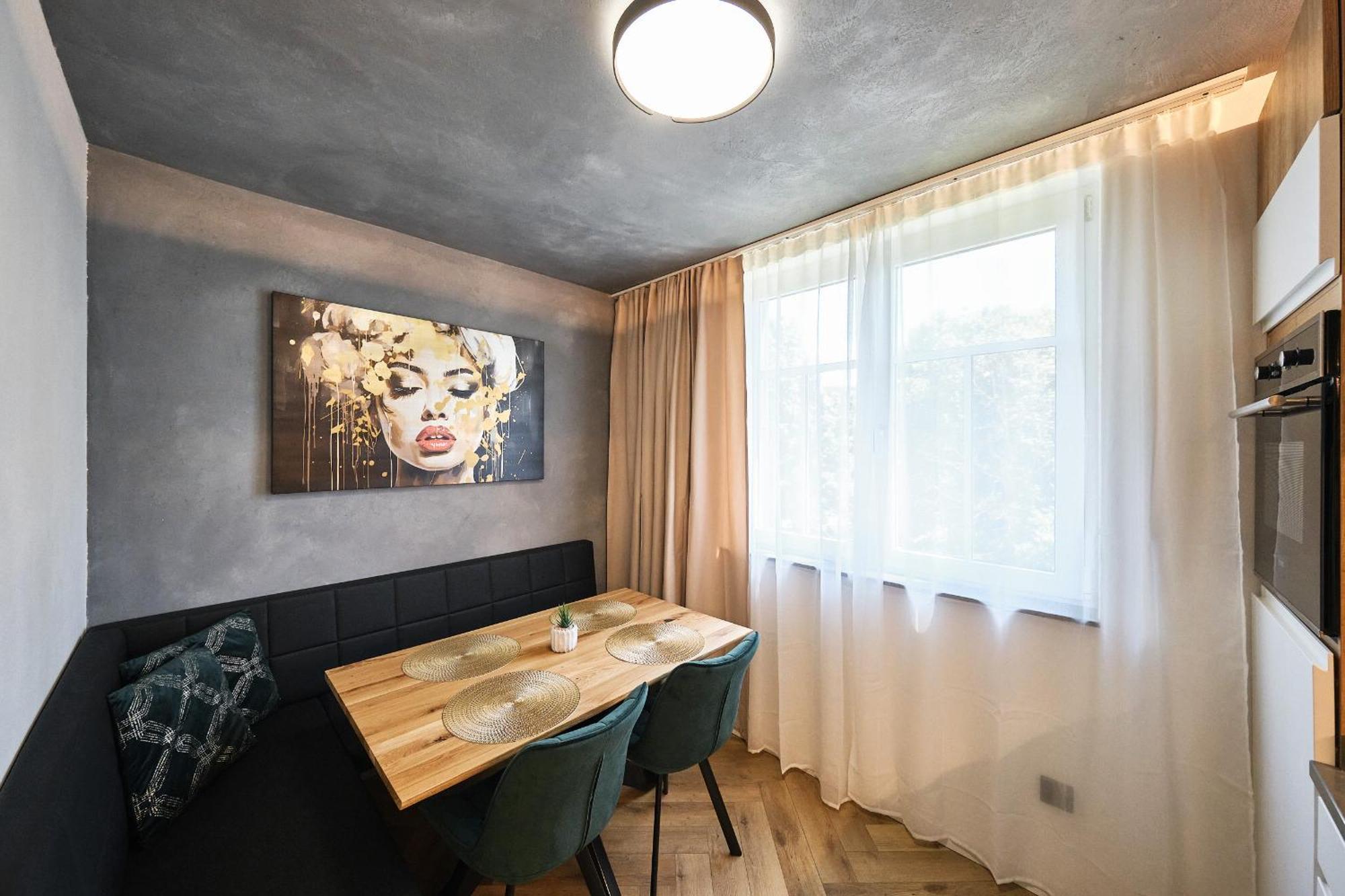 Apartman U Lipna-Frymburk 5 Ngoại thất bức ảnh